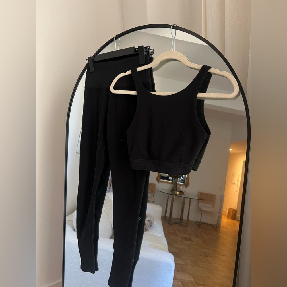 High-Waist Alosoft Lounge Legging & sports bra